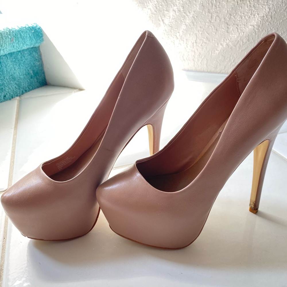 Steve Madden matte leather stilettos